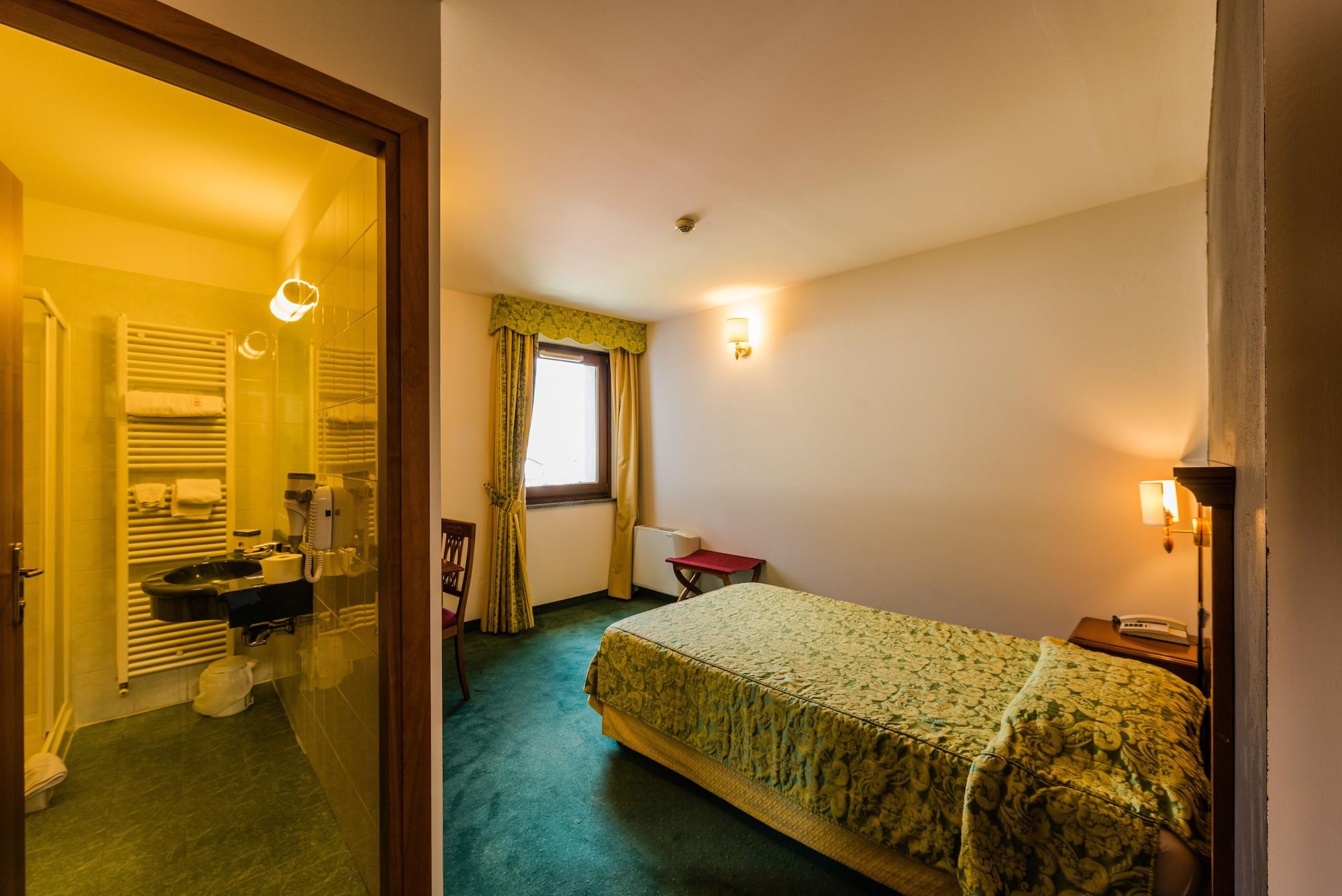 Hotel Au Soleil Saint-Vincent Exteriör bild
