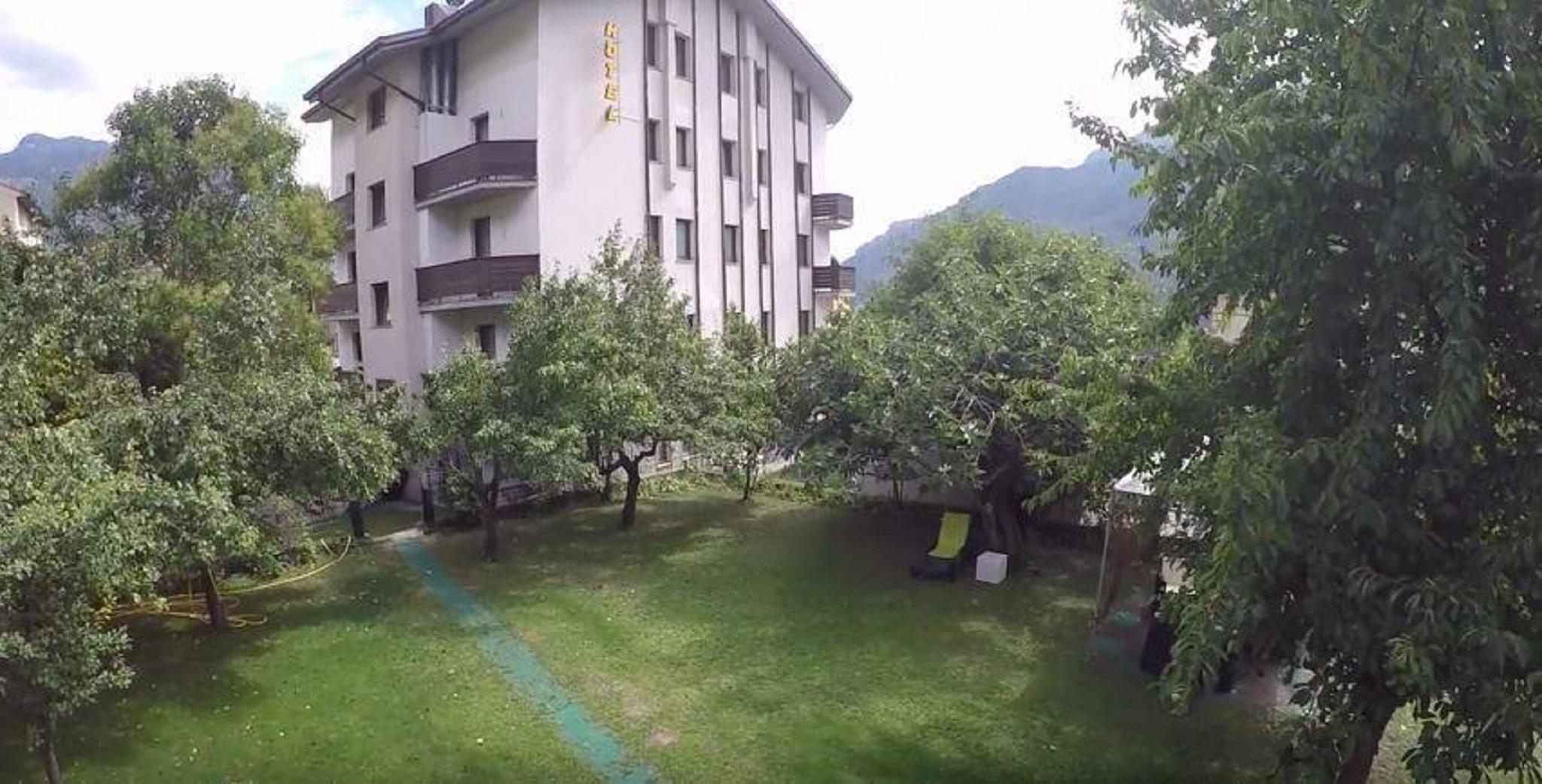 Hotel Au Soleil Saint-Vincent Exteriör bild