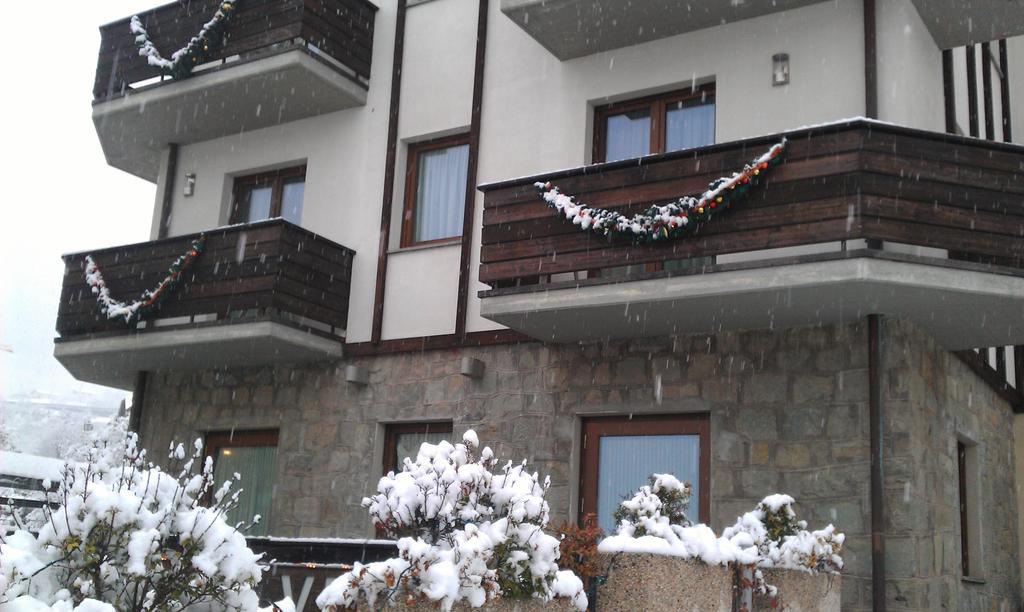 Hotel Au Soleil Saint-Vincent Exteriör bild